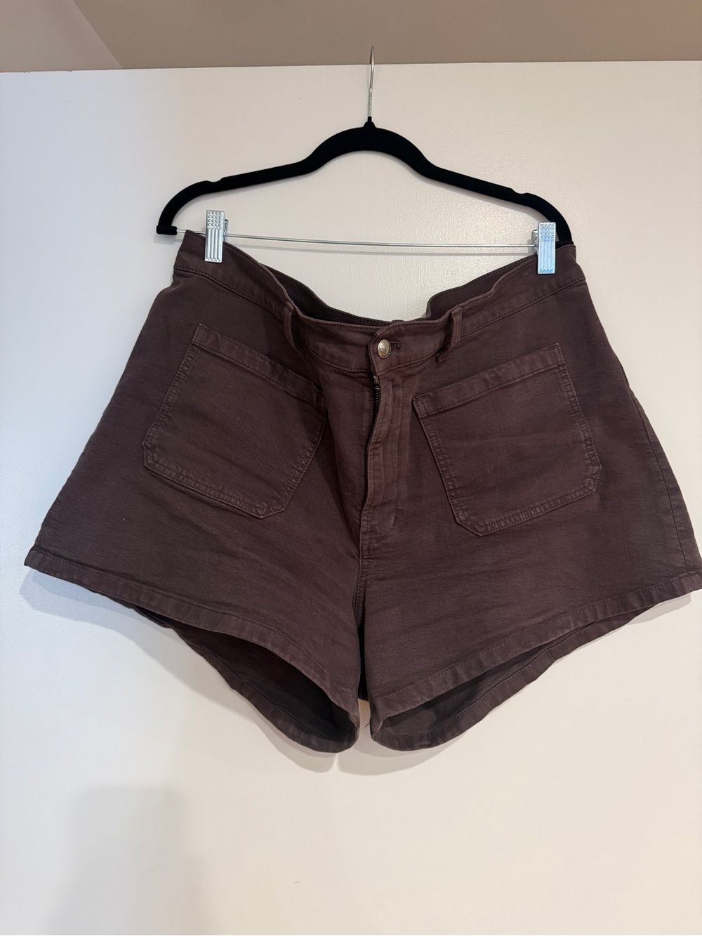 Madewell - The Emmy Short